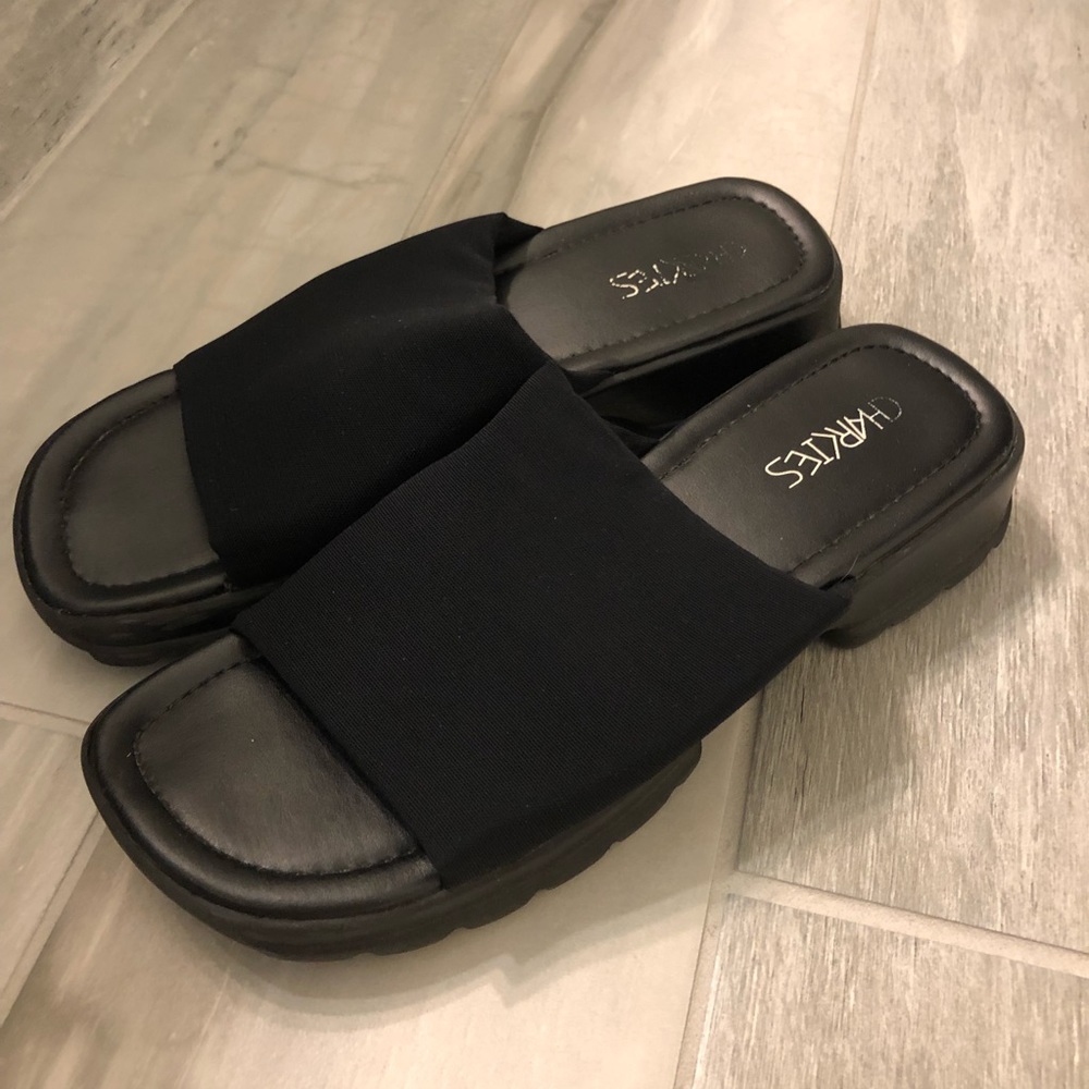 Womens Slides Size 7.5